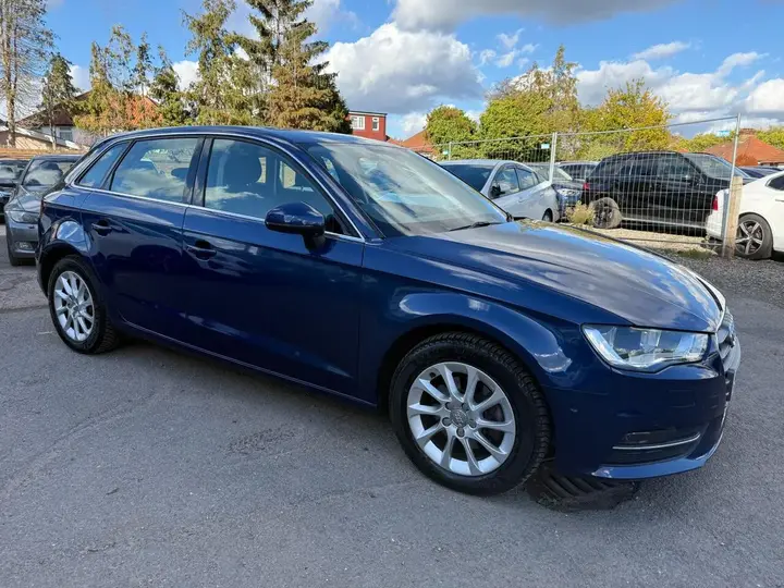 Audi A3 2014 photo 2