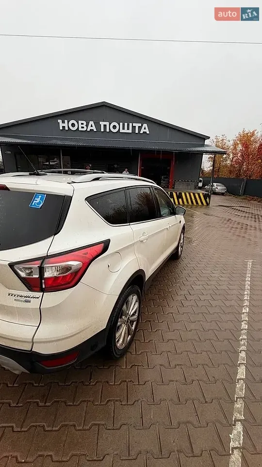 Ford Escape 2016 photo 5