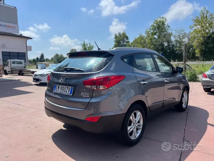 Hyundai Ix35 2012 photo 4