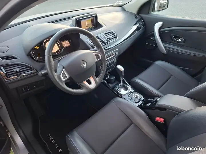 Renault Megane 2012 photo 3