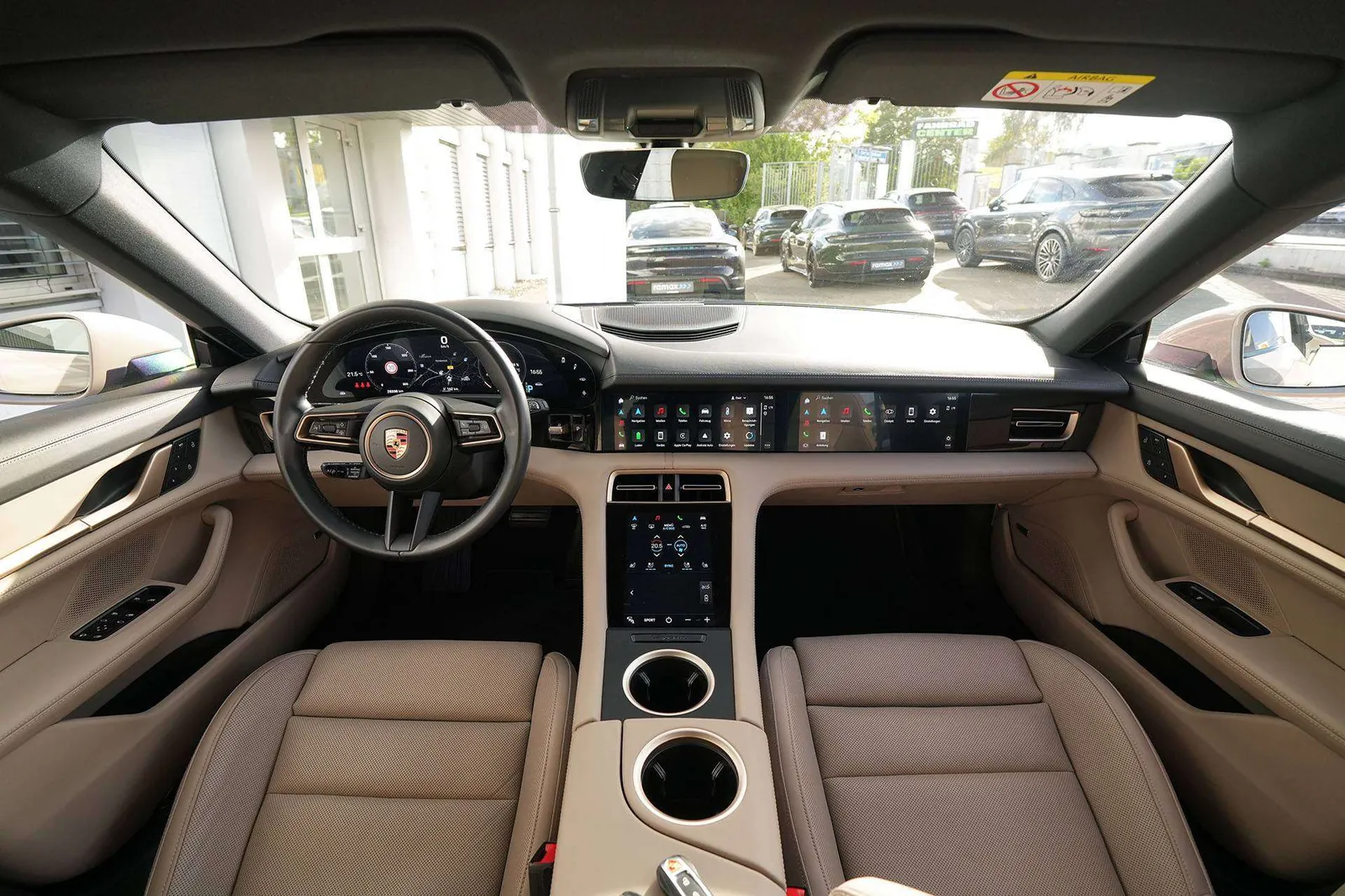Porsche Taycan 2023 photo 4