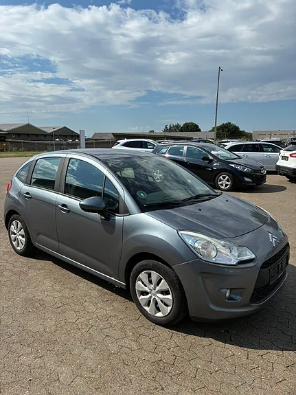 Citroen C3 2010 photo 2