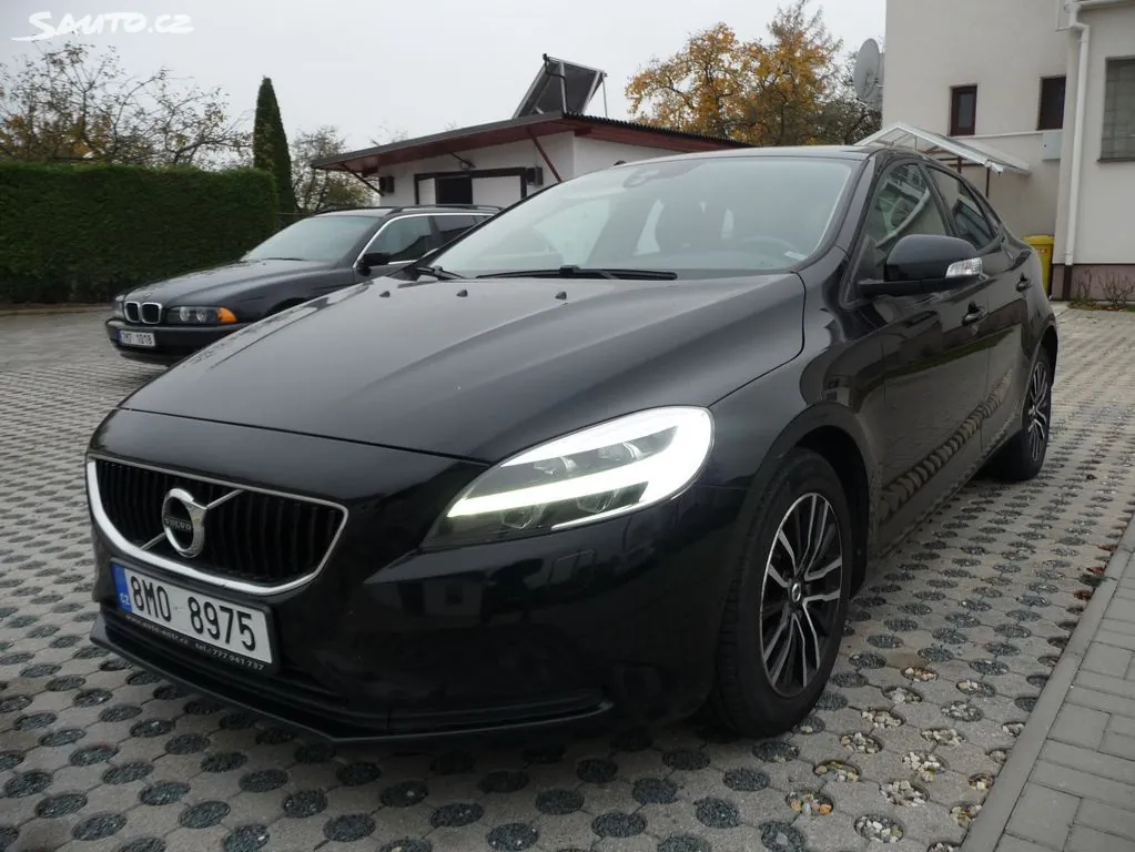 Volvo V40 2019 photo 3