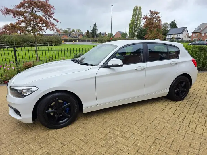 BMW 1 Series 2017 photo 2