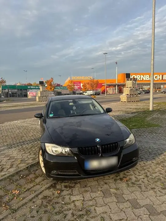 BMW 318I