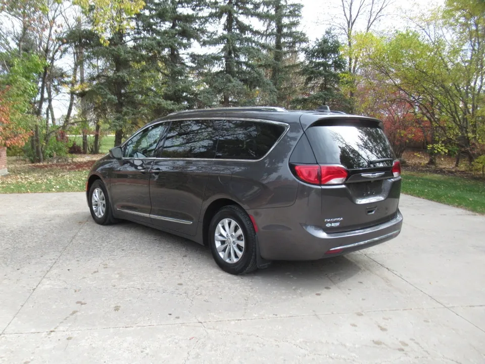 Chrysler Pacifica 2019 photo 3
