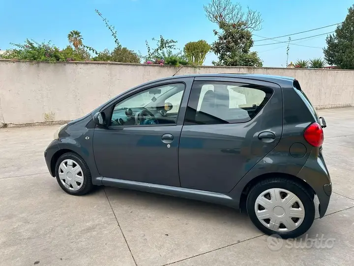 Toyota Aygo 2006 photo 4