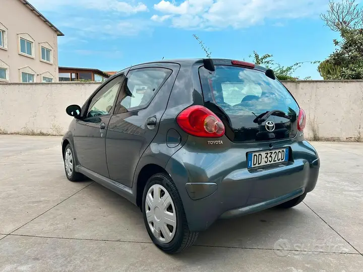 Toyota Aygo 2006 photo 3