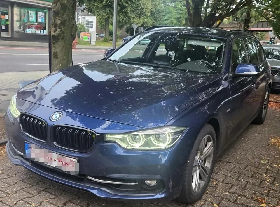 BMW 320I