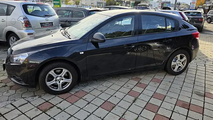 Chevrolet Cruze 2012 photo 2