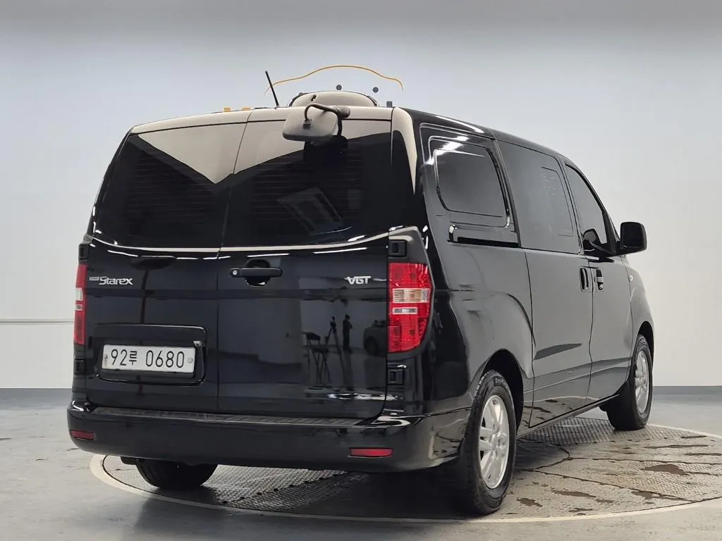 Hyundai Starex 2019 photo 3
