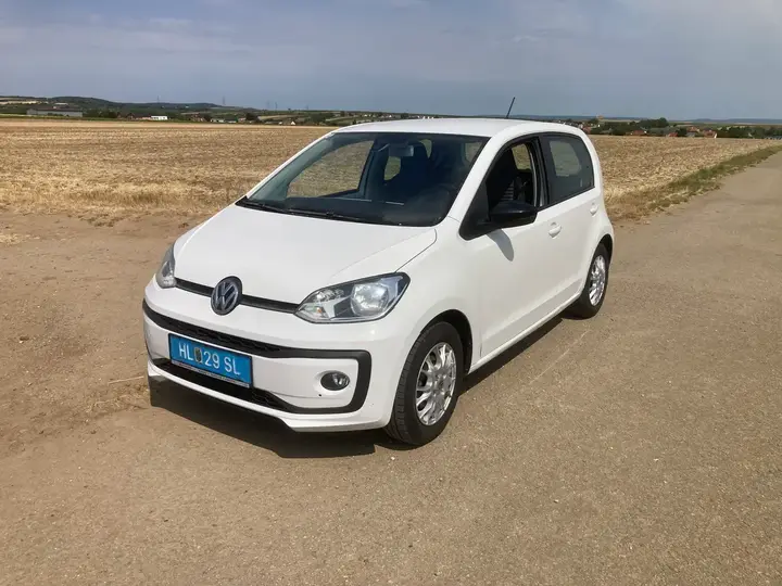 Volkswagen Up 2016 photo 2
