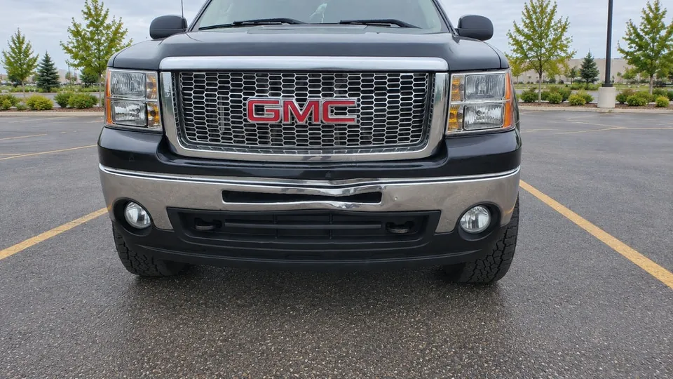 GMC Sierra 1500 2010 photo 3