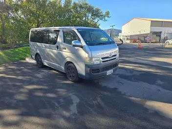 Toyota Hiace 2008 photo 2