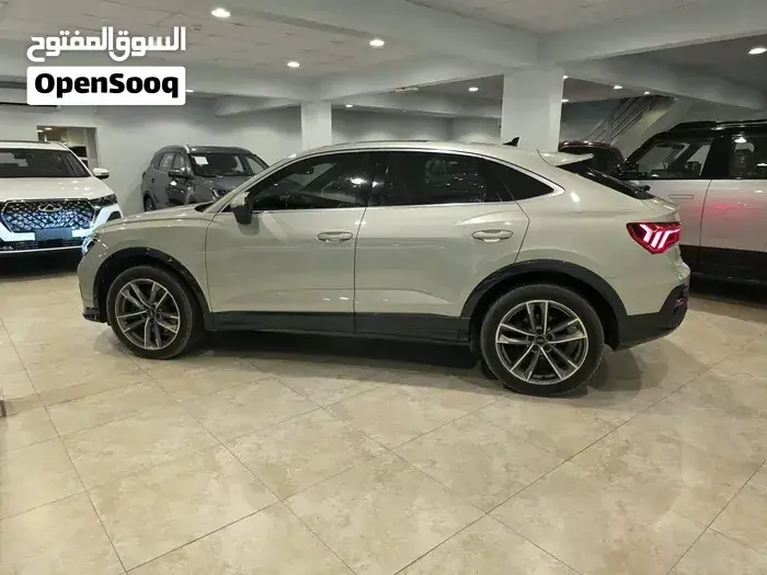 Audi Q3 2020 photo 4