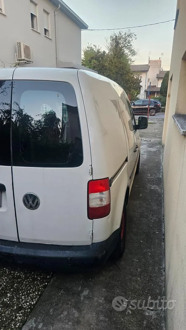 Volkswagen Caddy 2008 photo 2