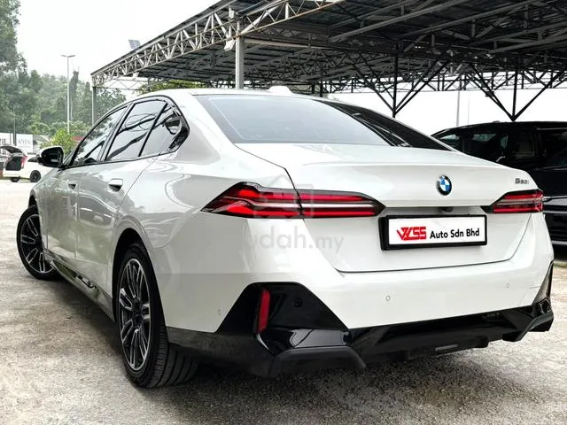 BMW 520I