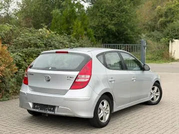 Hyundai I30 2011 photo 2