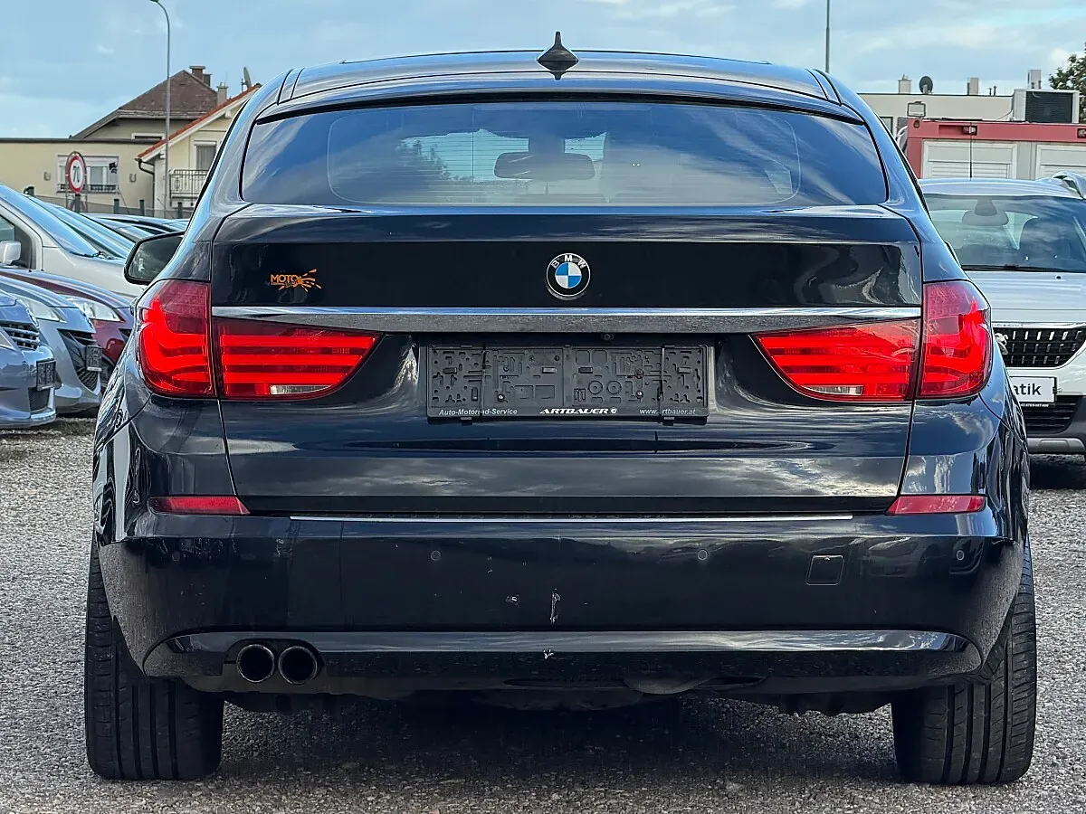 BMW 5 Series 2010 photo 3