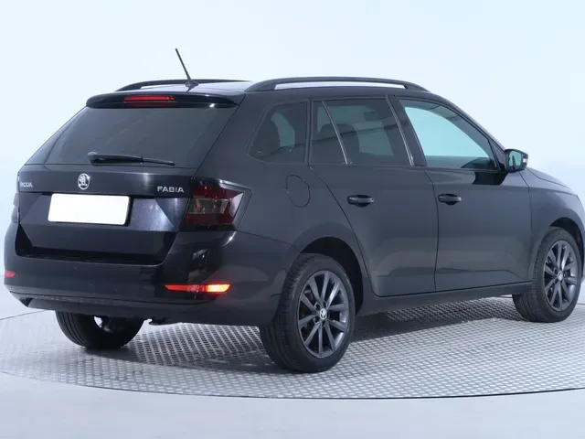 Skoda Fabia Combi 2019 photo 4