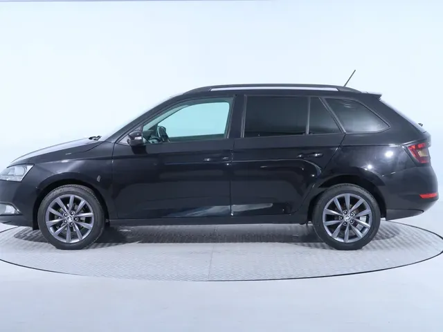 Skoda Fabia Combi 2019 photo 2