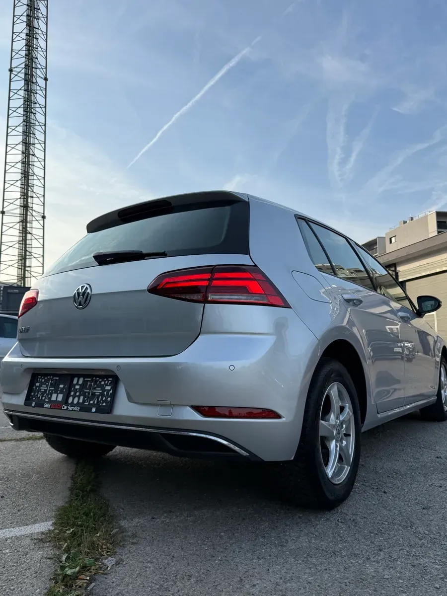 Volkswagen Golf 2019 photo 3