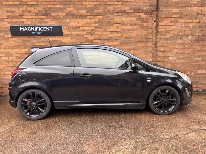 Vauxhall Corsa 2012 photo 3