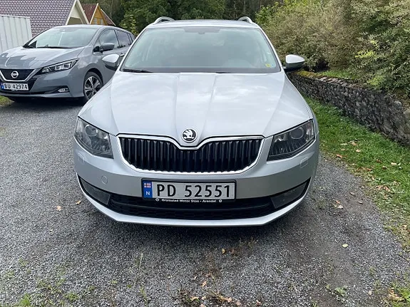Skoda Octavia 2015 photo 2