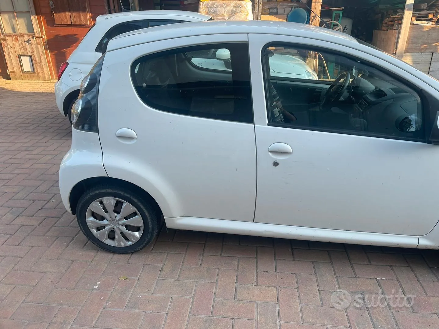 Citroen C1 2011 photo 2