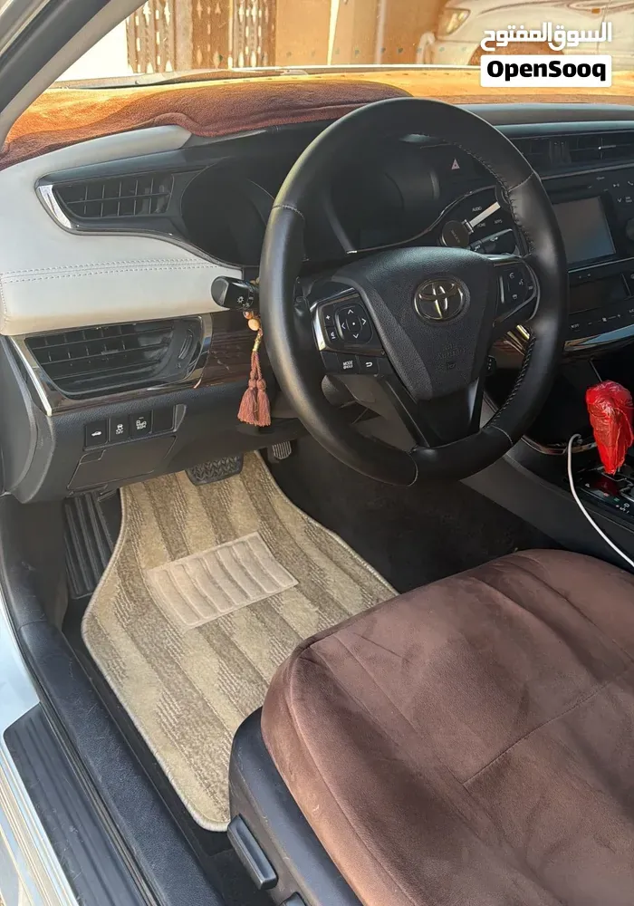 Toyota Avalon 2015 photo 2