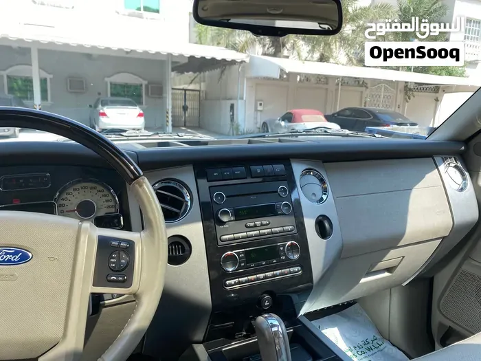 Ford Expedition 2013 photo 3