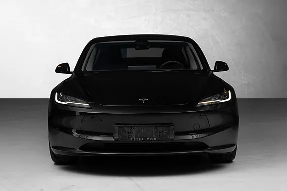 Tesla Model 3 2025 photo 2