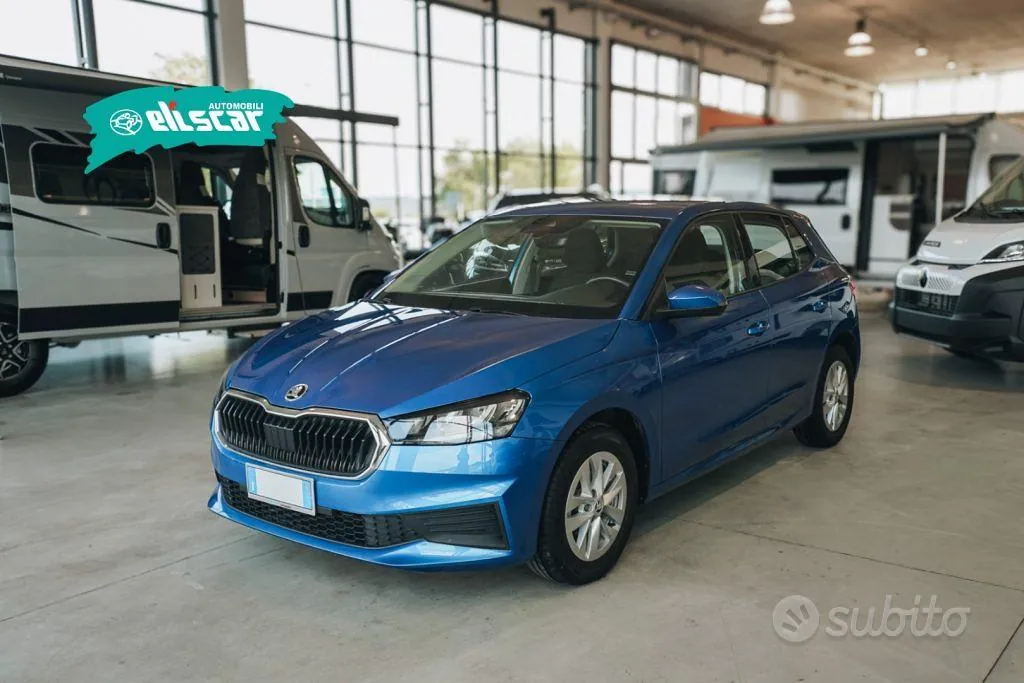 Skoda Fabia 2023 photo 2