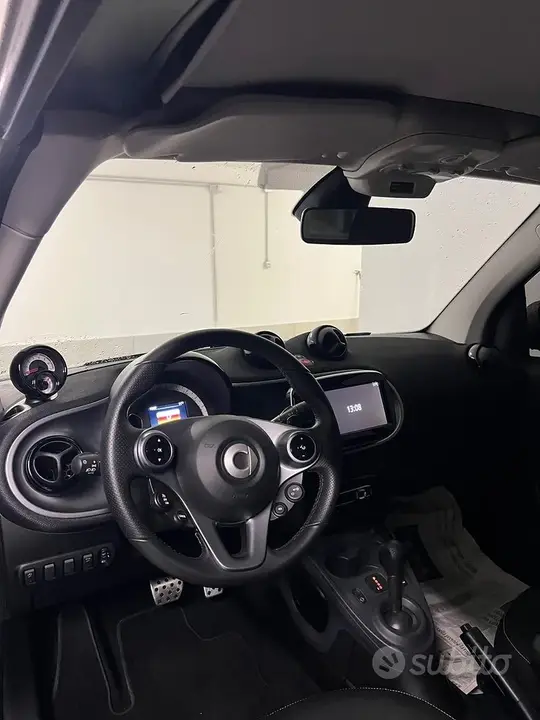 Smart Fortwo 2019 photo 4