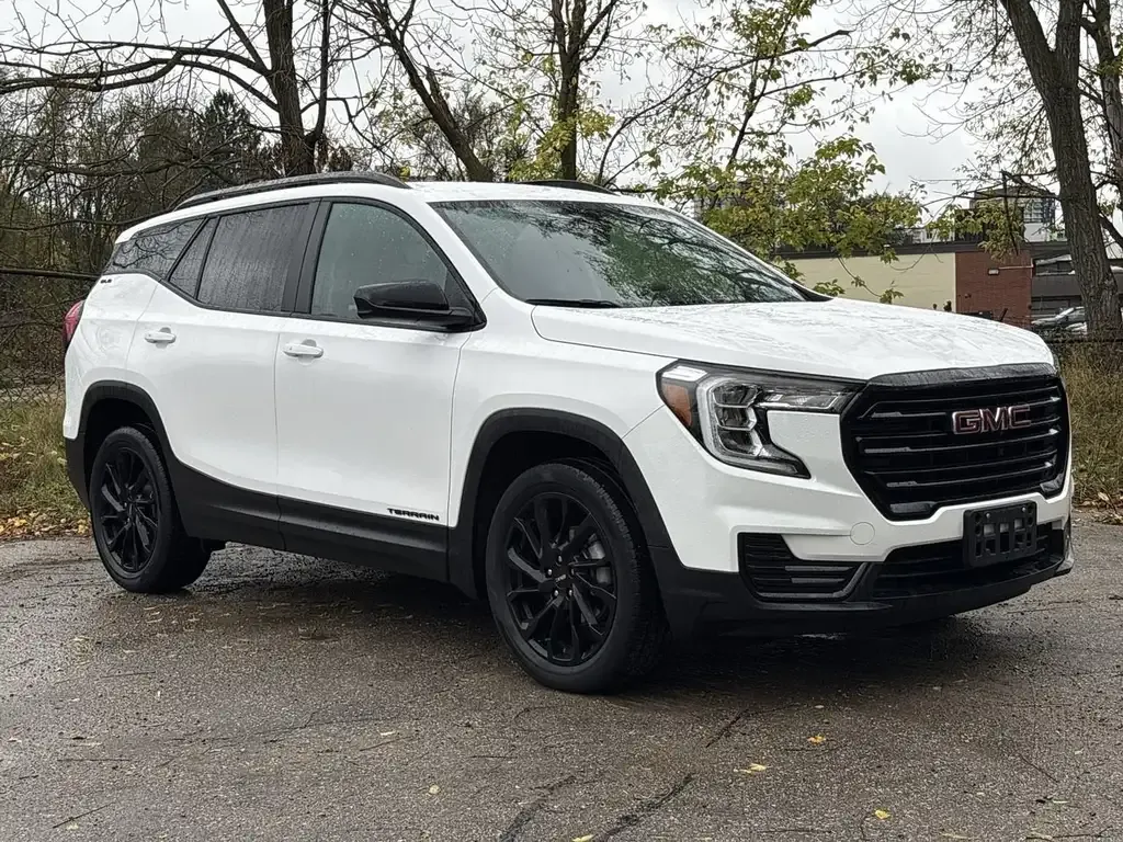 GMC Terrain 2024 photo 2