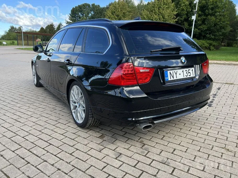 BMW E91 2012 photo 4