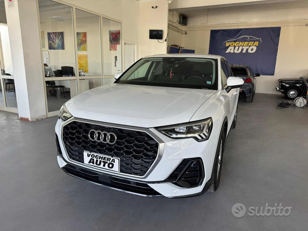 Audi Q3 2021 photo 2