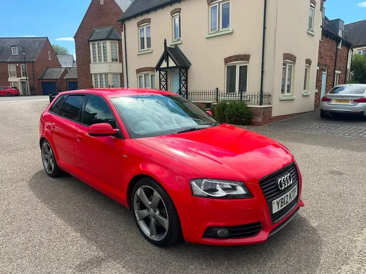 Audi A3 2012 photo 2