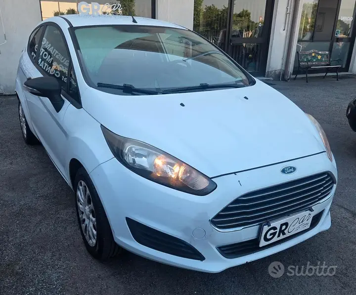 Ford Fiesta 2014 photo 3