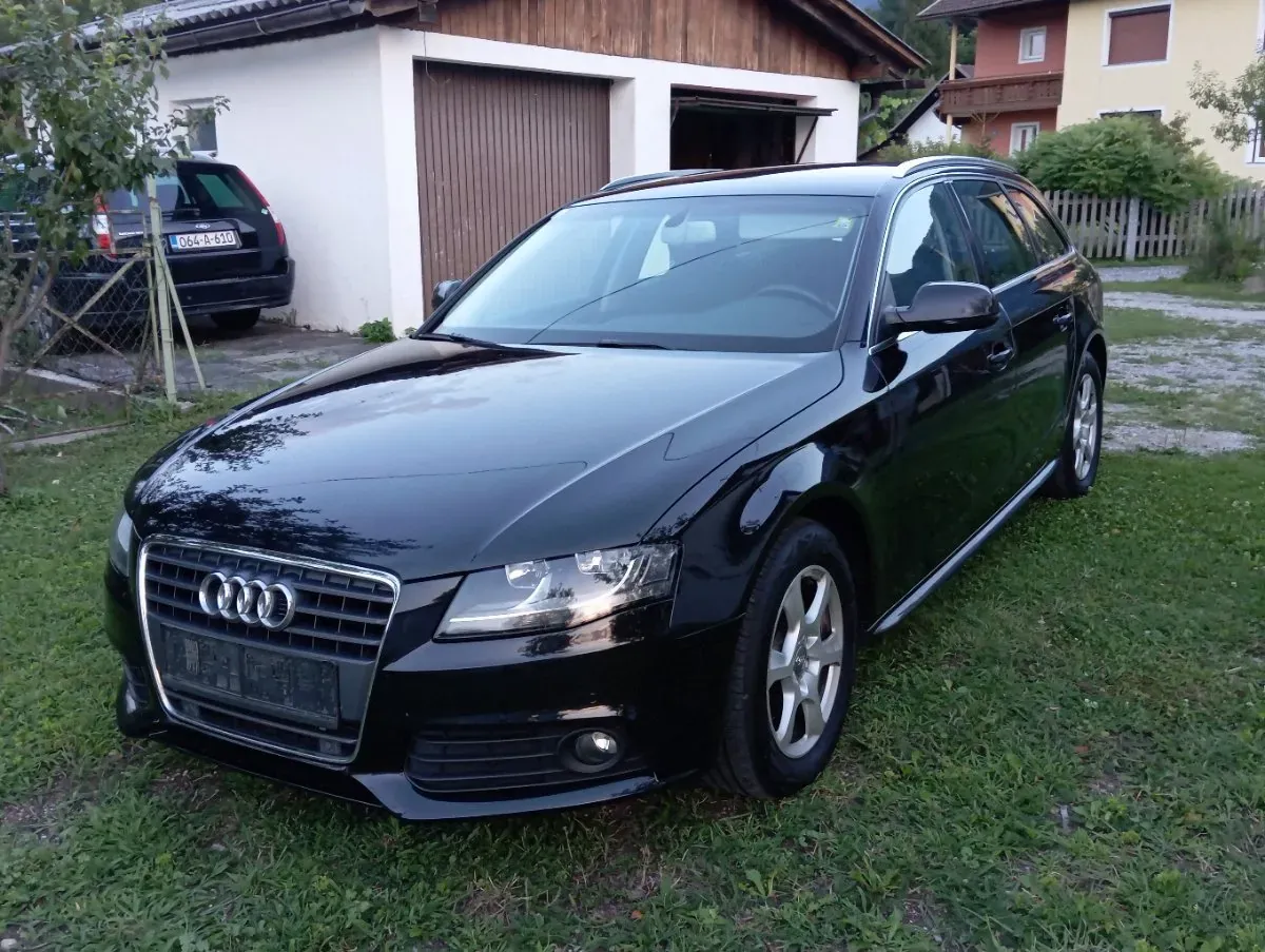 Audi A4 2011 photo 3