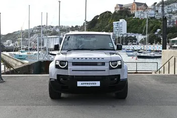 Land Rover Defender 2026 photo 5