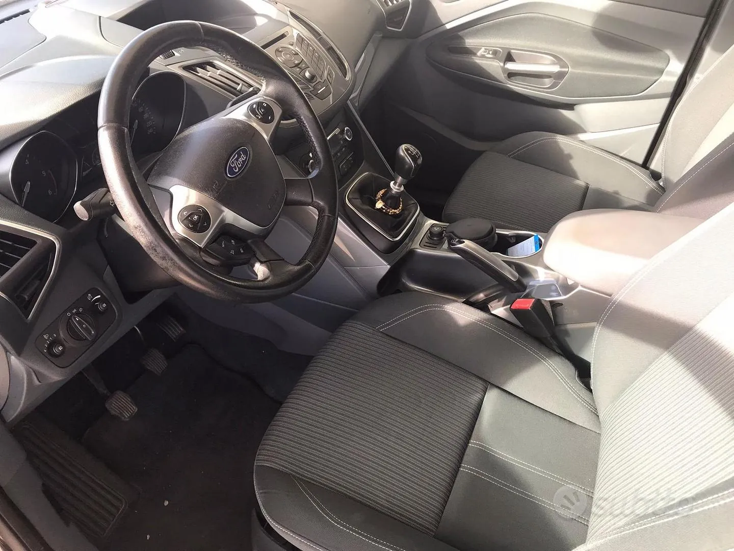 Ford C-Max 2015 photo 3