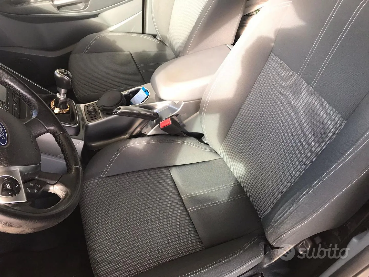 Ford C-Max 2015 photo 2