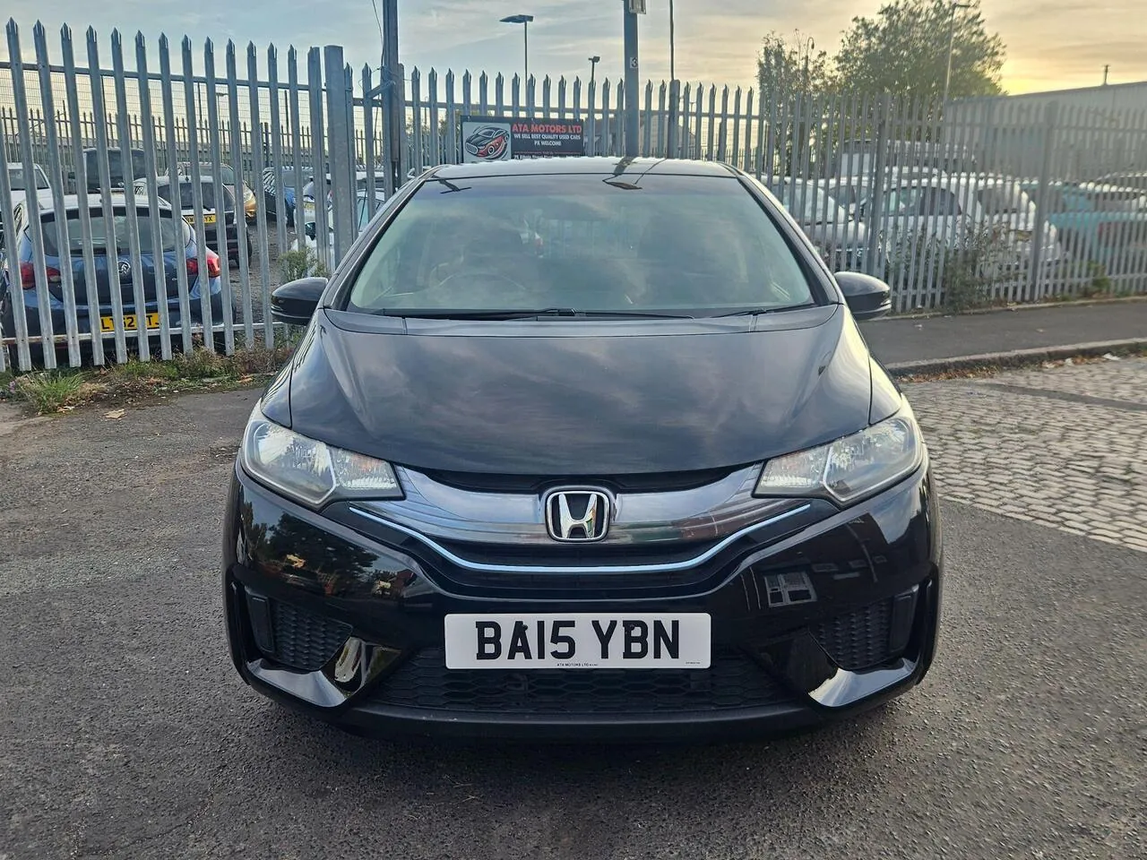 Honda Jazz 2015 photo 2