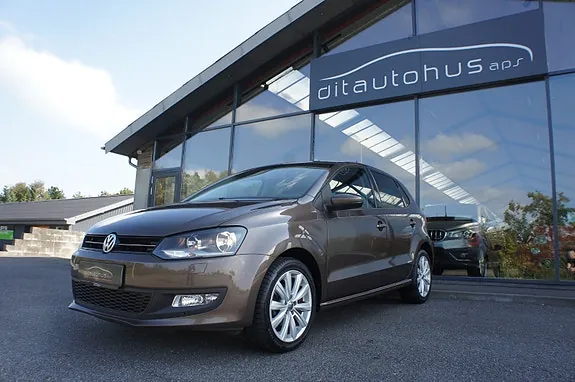 Volkswagen Polo 2014 photo 2