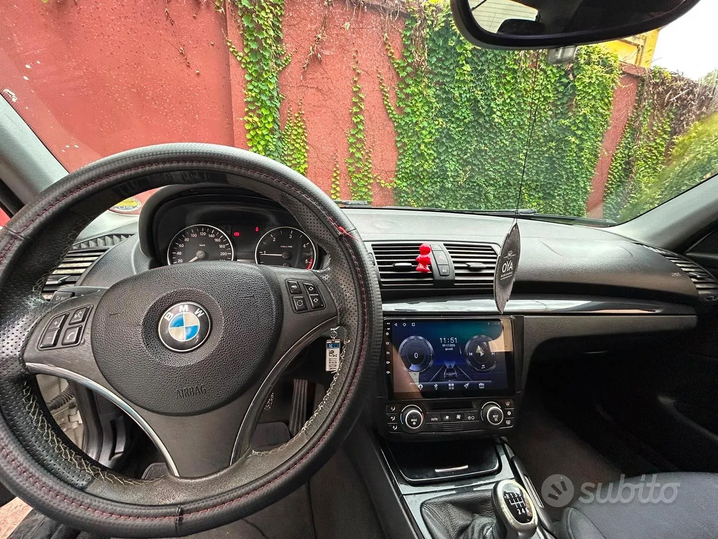 BMW Bianca 2009 photo 2