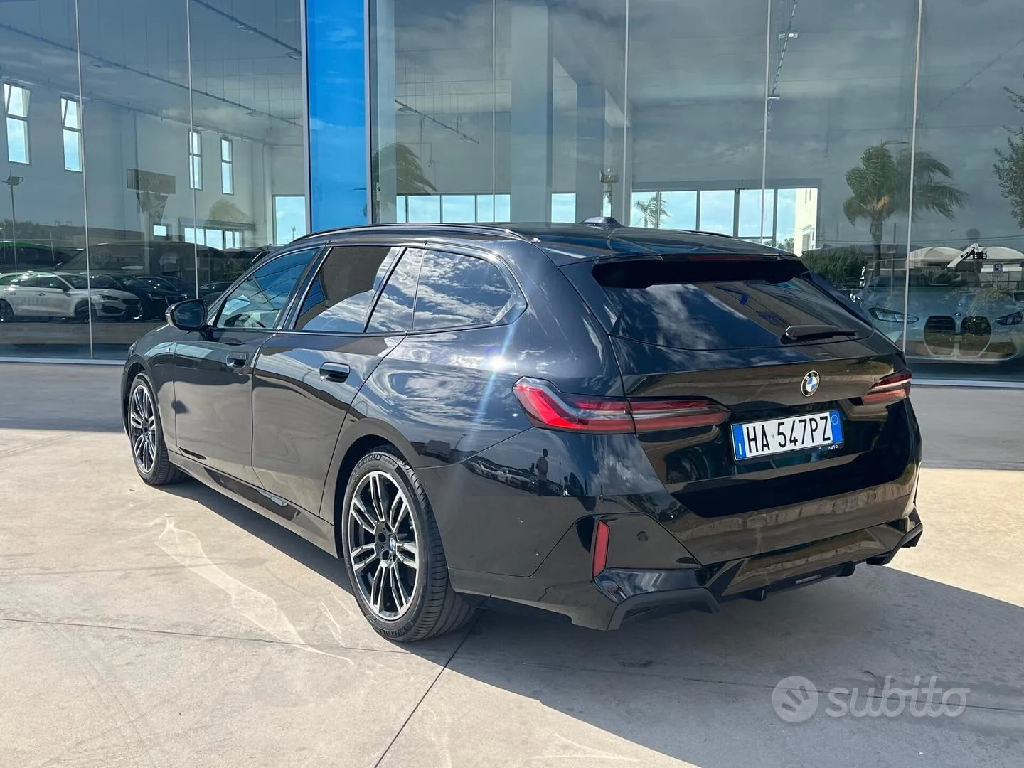 BMW 520D Touring 2025 photo 3