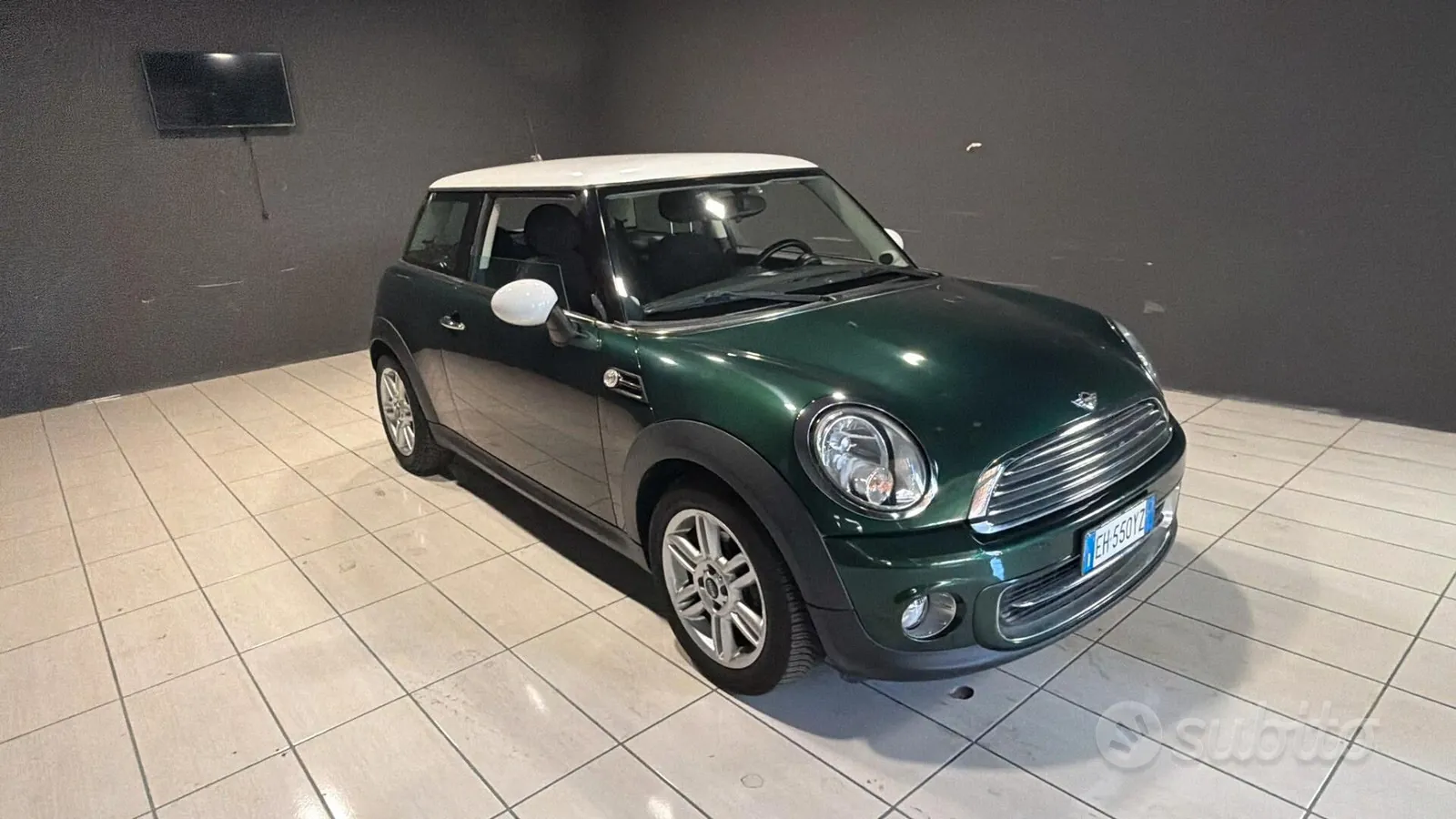 Mini Cooper 2011 photo 2
