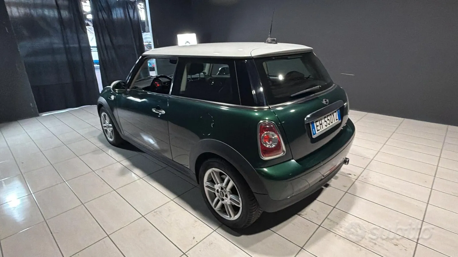 Mini Cooper 2011 photo 4