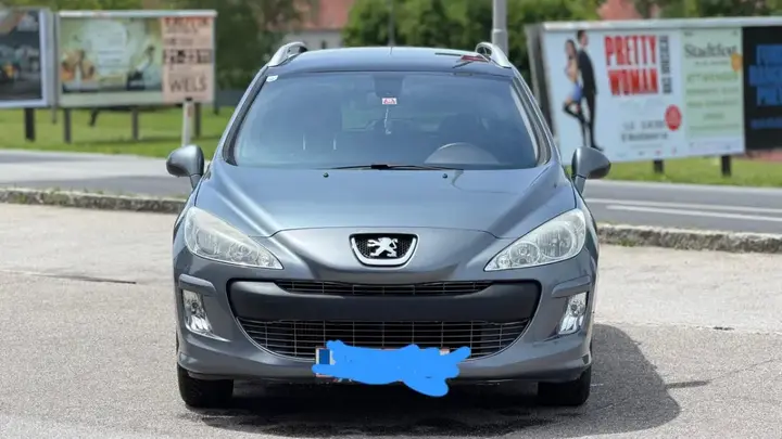 Peugeot 308 2010 photo 2